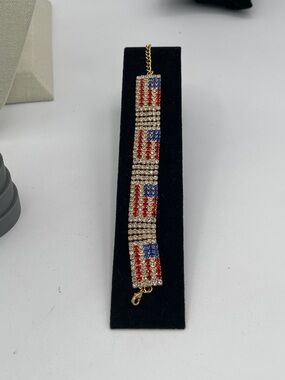 4.21.26-21 Patriotic Crystal Flag Bracelet - Red, White & Blue Sz 6-9